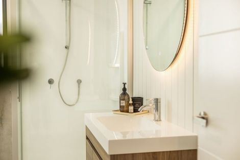 Photo of property in 35 Titoki Road, Waikanae Beach, 5036