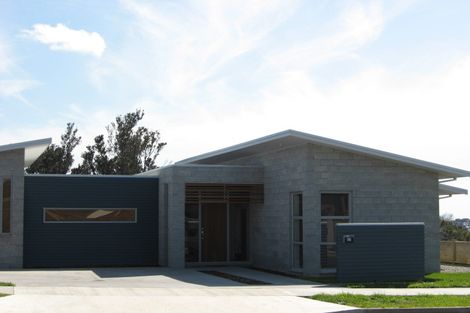 Photo of property in 61 Karamea Street, Whalers Gate, New Plymouth, 4310