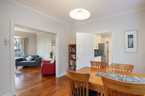 Photo of property in 6 Centennial Drive, Hokowhitu, Palmerston North, 4410