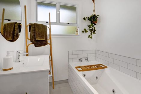 Photo of property in 376 Manaia Road, Manaia, Hawera, 4678