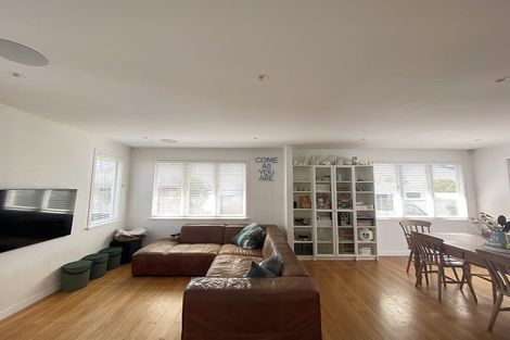 Photo of property in 8 Waipani Road, Te Atatu Peninsula, Auckland, 0610