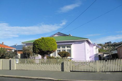 Photo of property in 126 Hargest Crescent, Saint Clair, Dunedin, 9012
