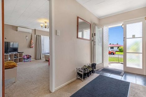 Photo of property in 8 Martin Street, Utuhina, Rotorua, 3015