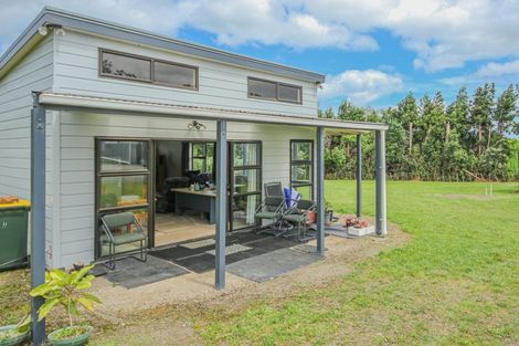 Photo of property in 119 Engles Road, Shannon, 4821