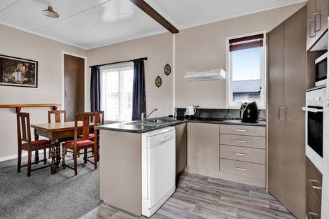 Photo of property in 23 Turuturu Road, Hawera, 4610