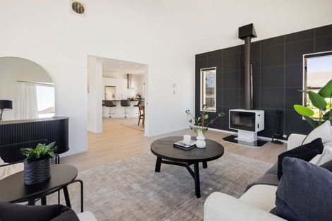 Photo of property in 2 Coleraine Drive, Rototuna, Hamilton, 3210