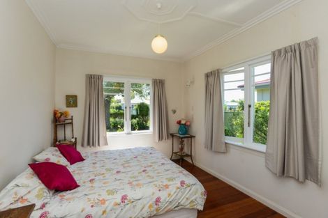Photo of property in 216 Saint Leonards Avenue, Saint Leonards, Hastings, 4120