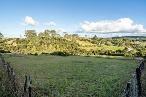 Photo of property in 244b Blackbridge Road, Dairy Flat, 0794