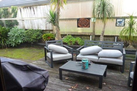 Photo of property in 111 Glenmore Road, Sunnyhills, Auckland, 2010