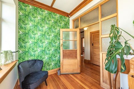 Photo of property in 1 Chester Street, Waverley, 4510