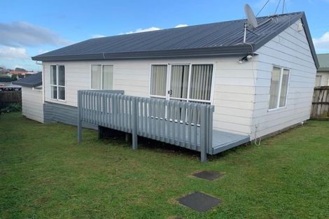 Photo of property in 8 Solveig Place, Randwick Park, Auckland, 2105