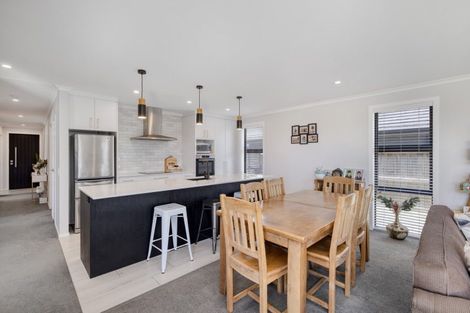 Photo of property in 2 Lion Place, Papamoa, 3118