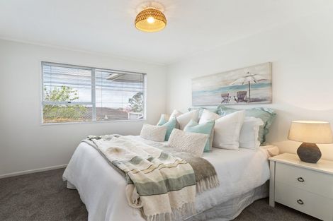 Photo of property in 5 Gallony Avenue, Massey, Auckland, 0614