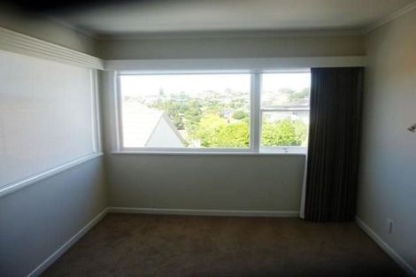 Photo of property in 24 Bevyn Street, Castor Bay, Auckland, 0620