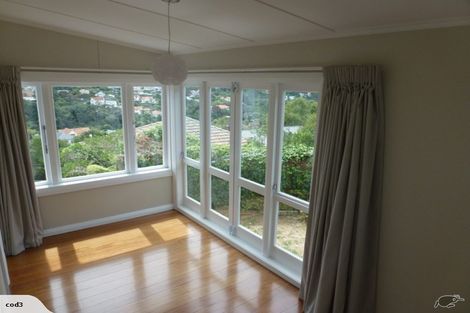 Photo of property in 5a Grove Road, Kelburn, Wellington, 6012