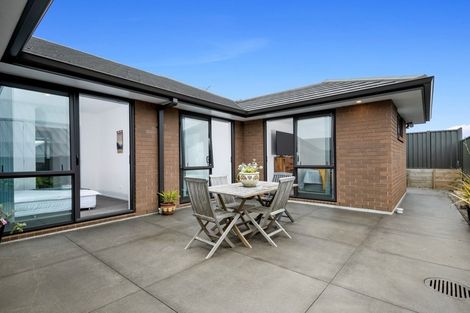 Photo of property in 2 Te Ranga Memorial Drive, Pyes Pa, Tauranga, 3112