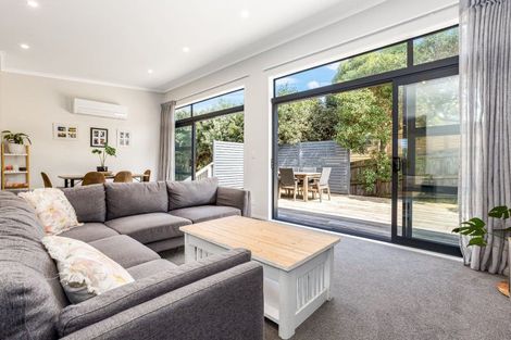 Photo of property in 23 Hughes Street, Waikanae Beach, Waikanae, 5036