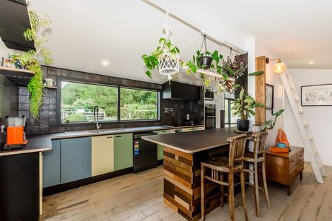 Photo of property in 577 Waikawa Beach Road, Waikawa Beach, Levin, 5573