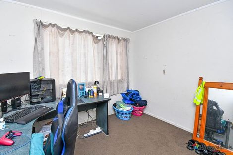 Photo of property in 1 Montego Place, Weymouth, Auckland, 2103