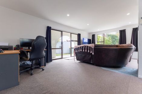Photo of property in 64 Atkinson Avenue, Otaki Beach, Otaki, 5512