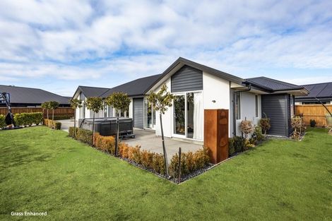Photo of property in 70 Watkins Drive, Rangiora, 7400