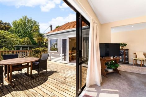 Photo of property in 14 Derwent Crescent, Titirangi, Auckland, 0604