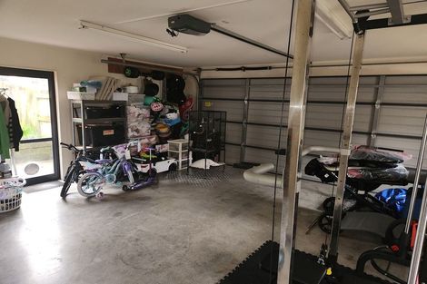 Photo of property in 112 Langdale Avenue, Paraparaumu, 5032