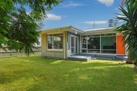 Photo of property in 19 Burrows Street, Tauranga South, Tauranga, 3112