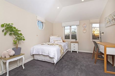 Photo of property in 26 Oliver Twist Avenue, Mellons Bay, Auckland, 2014