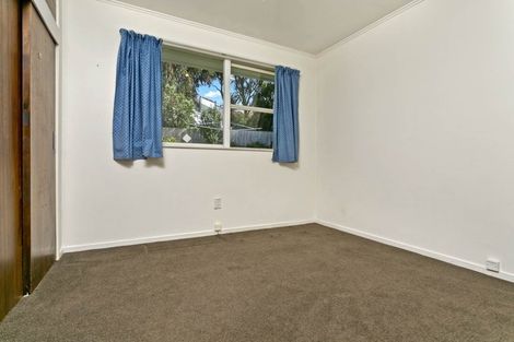 Photo of property in 7 Tahu Crescent, Sunnynook, Auckland, 0620