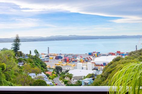Photo of property in 4b Seapoint Road, Bluff Hill, Napier, 4110