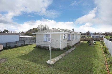 Photo of property in 27 Gordon Crescent, Marton, 4710