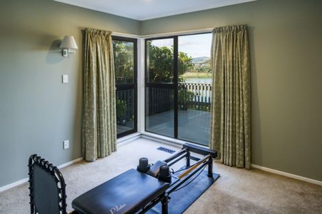 Photo of property in 28a Seaview Road, Paremata, Porirua, 5024