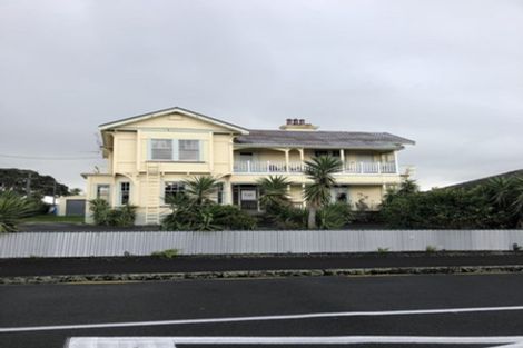 Photo of property in 26 Weymouth Street, New Plymouth, 4310