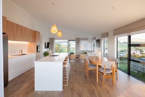 Photo of property in 52 Rangitahi Road, Raglan, 3225