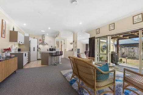 Photo of property in 22 Hollybush Drive, Brightwater, 7022