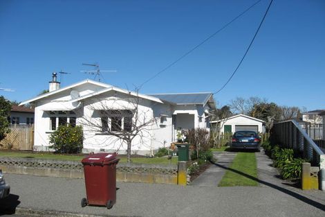Photo of property in 14 Richmond Road, Carterton, 5713