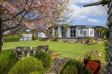 Photo of property in 22 Reo Crescent, Waihi Beach, 3611