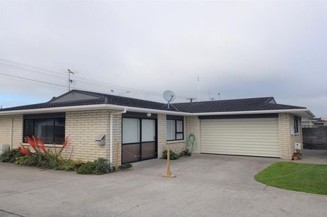 Photo of property in 28a Tukapa Street, Westown, New Plymouth, 4310