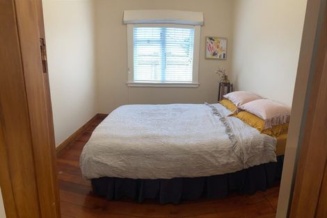 Photo of property in 7 York Street, Moera, Lower Hutt, 5010