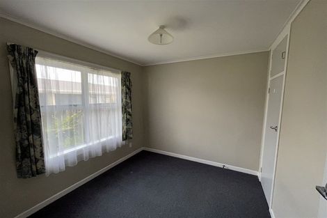 Photo of property in 1/116 Te Atatu Road, Te Atatu South, Auckland, 0610