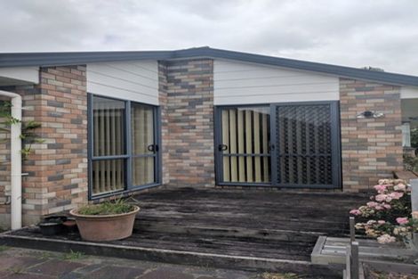 Photo of property in 14 Lothian Brae, Wattle Downs, Auckland, 2103