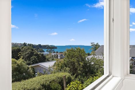 Photo of property in 2/12 Beechwood Road, Rothesay Bay, Auckland, 0630