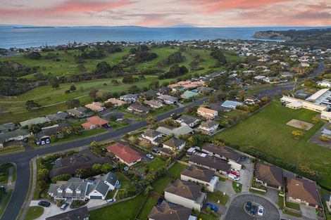 Photo of property in 15 The Rise, Gulf Harbour, Whangaparaoa, 0930
