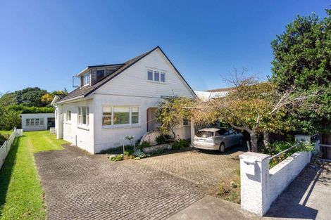 Photo of property in 370 Lake Road, Takapuna, Auckland, 0622
