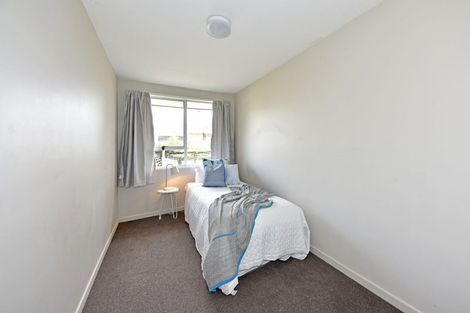 Photo of property in 17a Leonie Place, Aranui, Christchurch, 8061