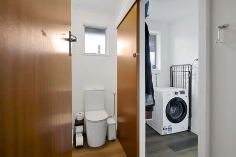 Photo of property in 3b Bideford Street, Brooklands, New Plymouth, 4310