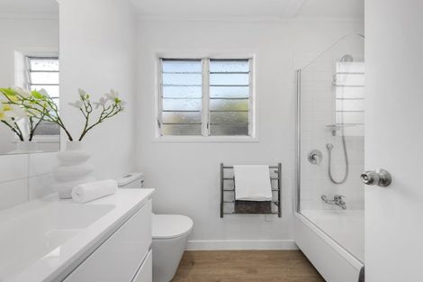 Photo of property in 5 Astor Place, Manurewa, Auckland, 2102