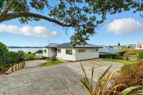 Photo of property in 21 Bramley Drive, Omokoroa, 3114
