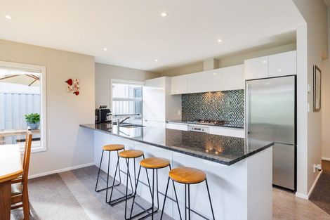 Photo of property in 5 Ake Ake Avenue, Hokowhitu, Palmerston North, 4410